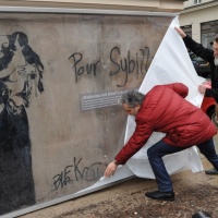 2013-04-12-enthuellung-madonna-graffito-09