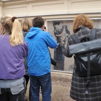 2013-04-12-enthuellung-madonna-graffito-16