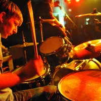 Veranstaltungsreihe "Das grÃ¼ne Foyer" der GrÃ¼nen Mafia Leipzig
Nummer III: Fun-Ska-Punk & Rock 'n Roll
Donnerstag 10. Februar 2001
Leipzig, Theaterfabrik

Live Musik mit den Bands:
Sunfitz
Abschlach Kommando
Die EKLA-TANTE

Im Foto: Die EKLA-TANTEN